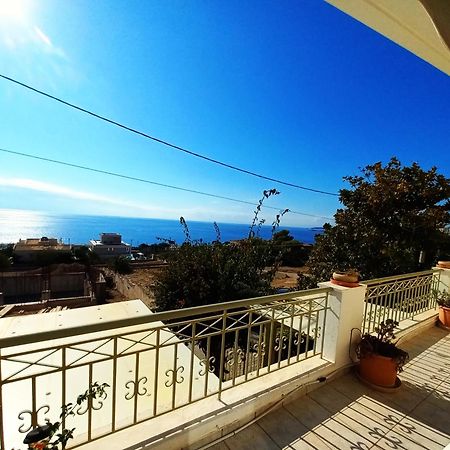 Villa "Eva" - Entire Beachfront Holiday Home - 4S Agia Marina  外观 照片