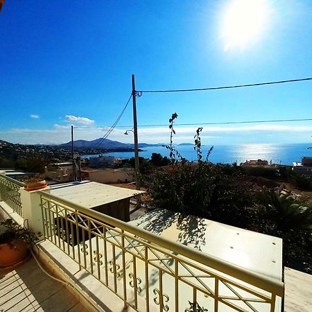 Villa "Eva" - Entire Beachfront Holiday Home - 4S Agia Marina  外观 照片