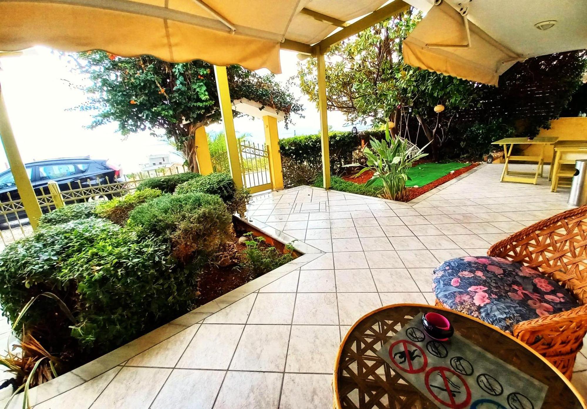 Villa "Eva" - Entire Beachfront Holiday Home - 4S Agia Marina  外观 照片